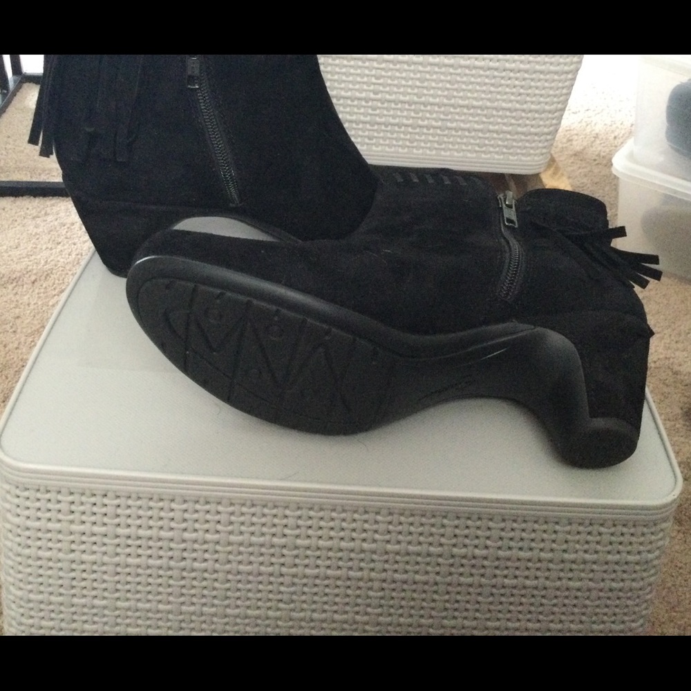 Booties - Picture 2 of 4